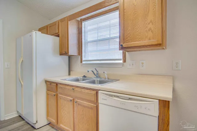 $2,000 | 2029 Shadow Lake Drive, Gulf Breeze, FL 32563