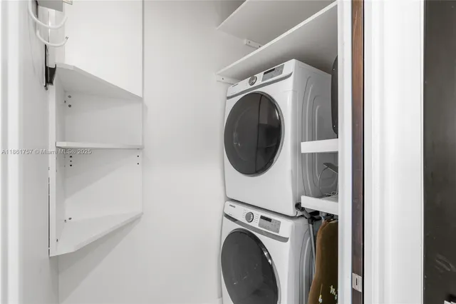 $5,999 | 209 North Fort Lauderdale Beach Boulevard, Unit 17C, Fort Lauderdale, FL 33304