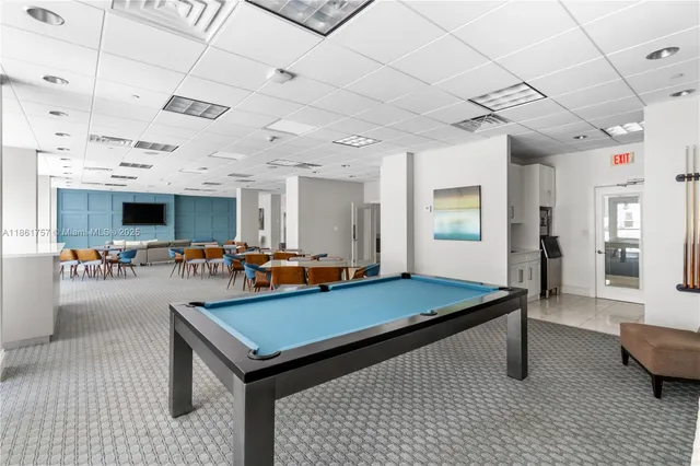 $5,999 | 209 North Fort Lauderdale Beach Boulevard, Unit 17C, Fort Lauderdale, FL 33304