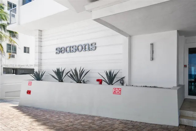 $5,999 | 209 North Fort Lauderdale Beach Boulevard, Unit 17C, Fort Lauderdale, FL 33304