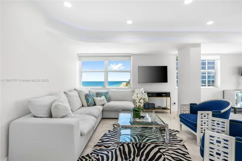 $5,999 | 209 North Fort Lauderdale Beach Boulevard, Unit 17C, Fort Lauderdale, FL 33304