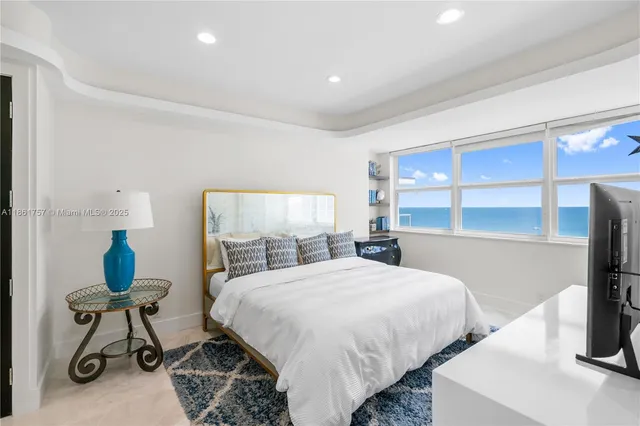 $5,999 | 209 North Fort Lauderdale Beach Boulevard, Unit 17C, Fort Lauderdale, FL 33304