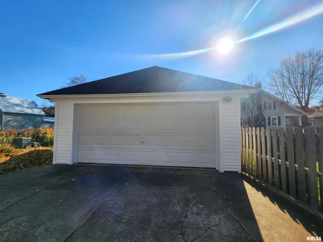 $189,000 | 122 West South Street, Geneseo, IL 61254