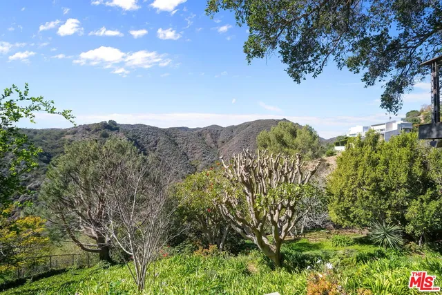 $7,250,000 | 1515 Umeo Road, Pacific Palisades, CA 90272