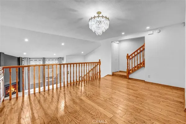 $4,475 | 18136 West Oxnard Street, Unit 40, Tarzana, CA 91356
