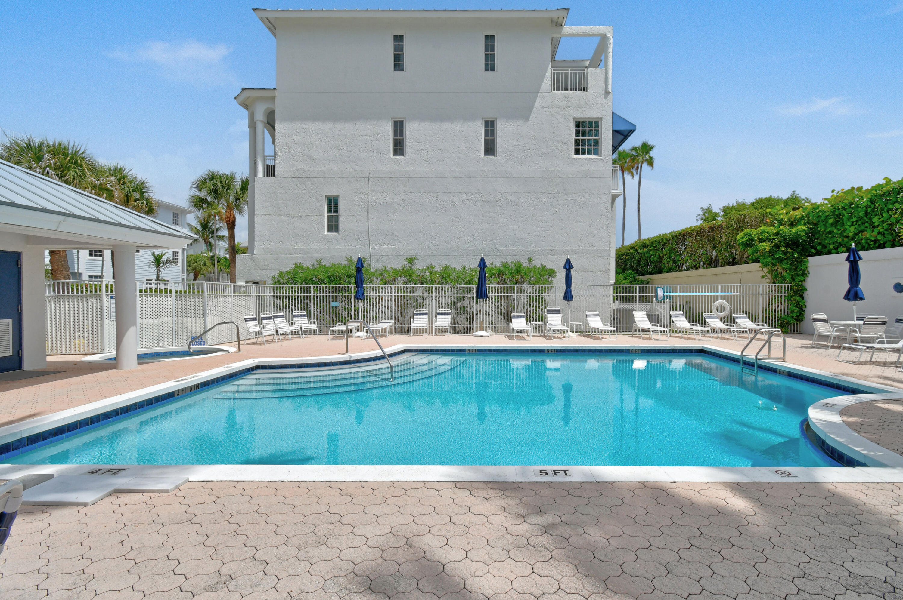 115 Ocean Key Way Jupiter, FL 33477 - Photo 22 of 44 JupiterKey-Pool(2)