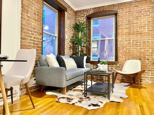 11 Unity Street, Unit 6 Boston, MA 02113 - Photo 4 of 12