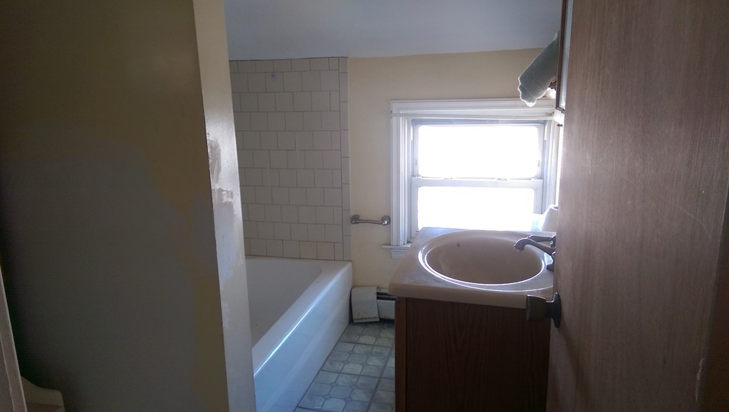 166 Rhode Island Avenue Fall River, MA 02721 - Photo 13 of 21
