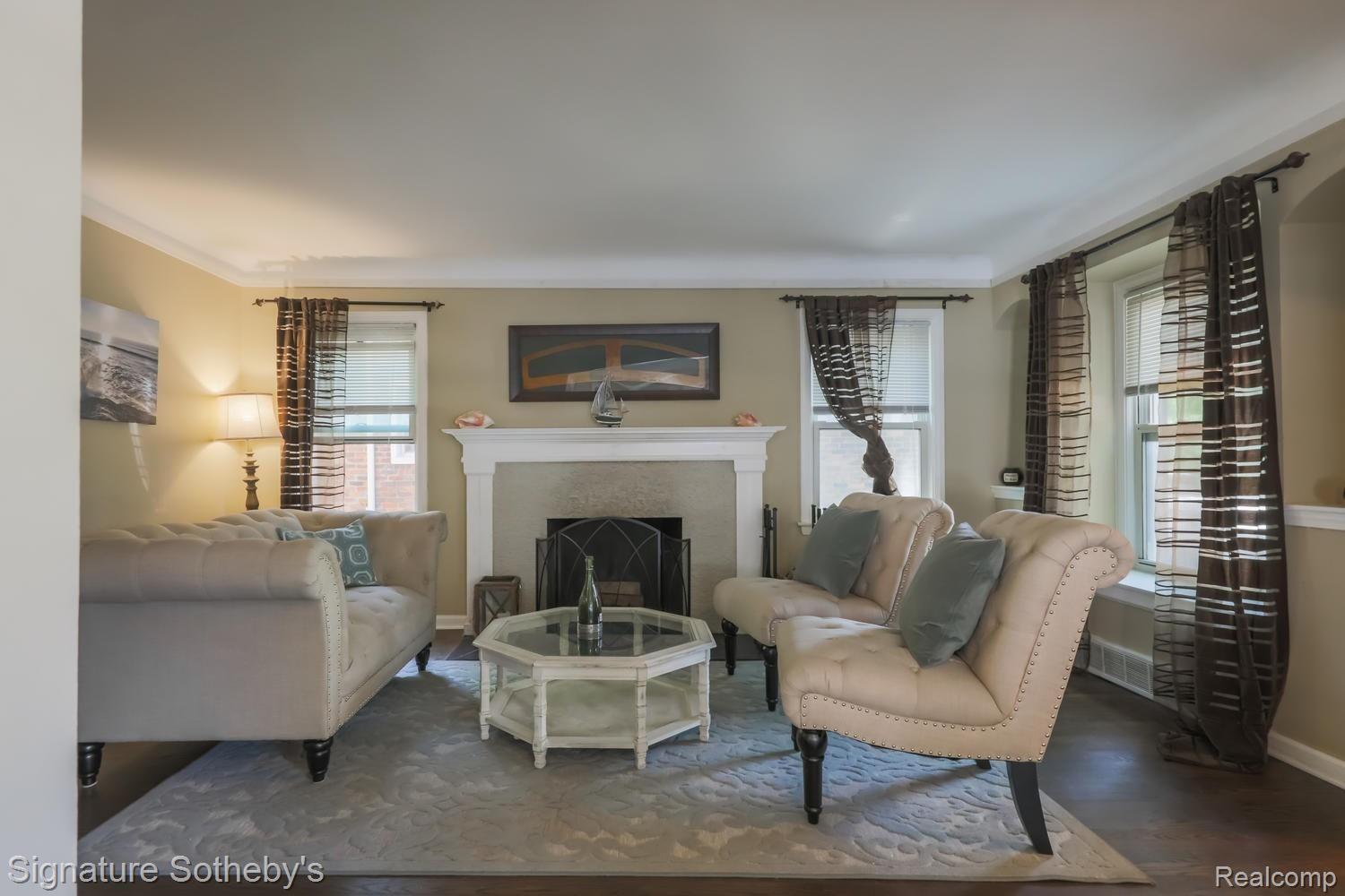 1380 Vernier Road Grosse Pointe, MI 48236 - Photo 5 of 37 1380 Vernier Rd Grosse Pointe-large-005-009-untitled 5 of 37-1500x1000-72dpi.jpg
