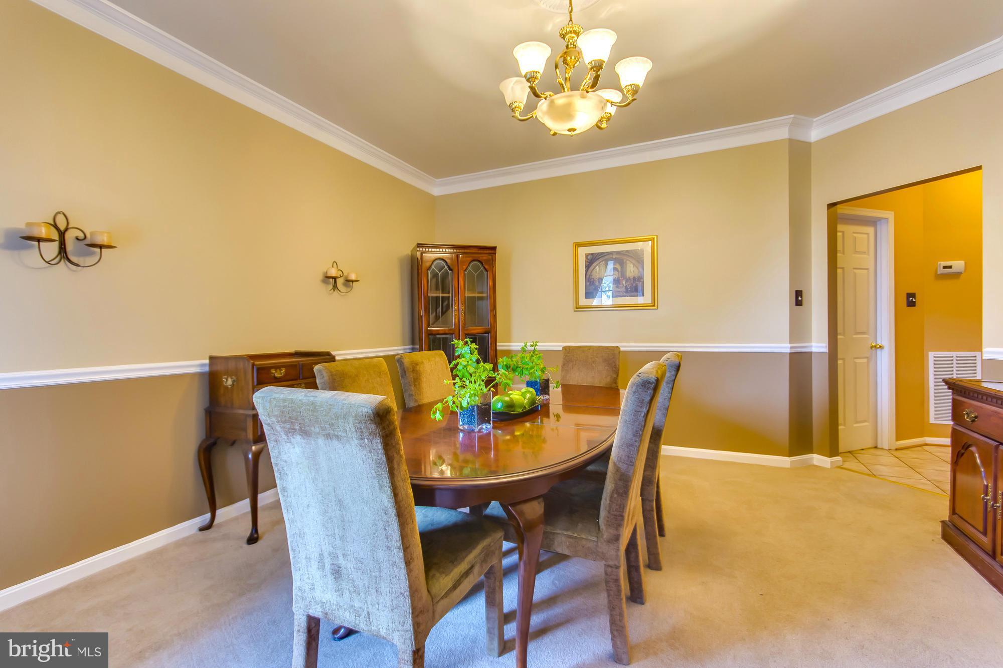 18138 Coachmans Road Germantown, MD 20874 - Photo 10 of 30 Dining Room