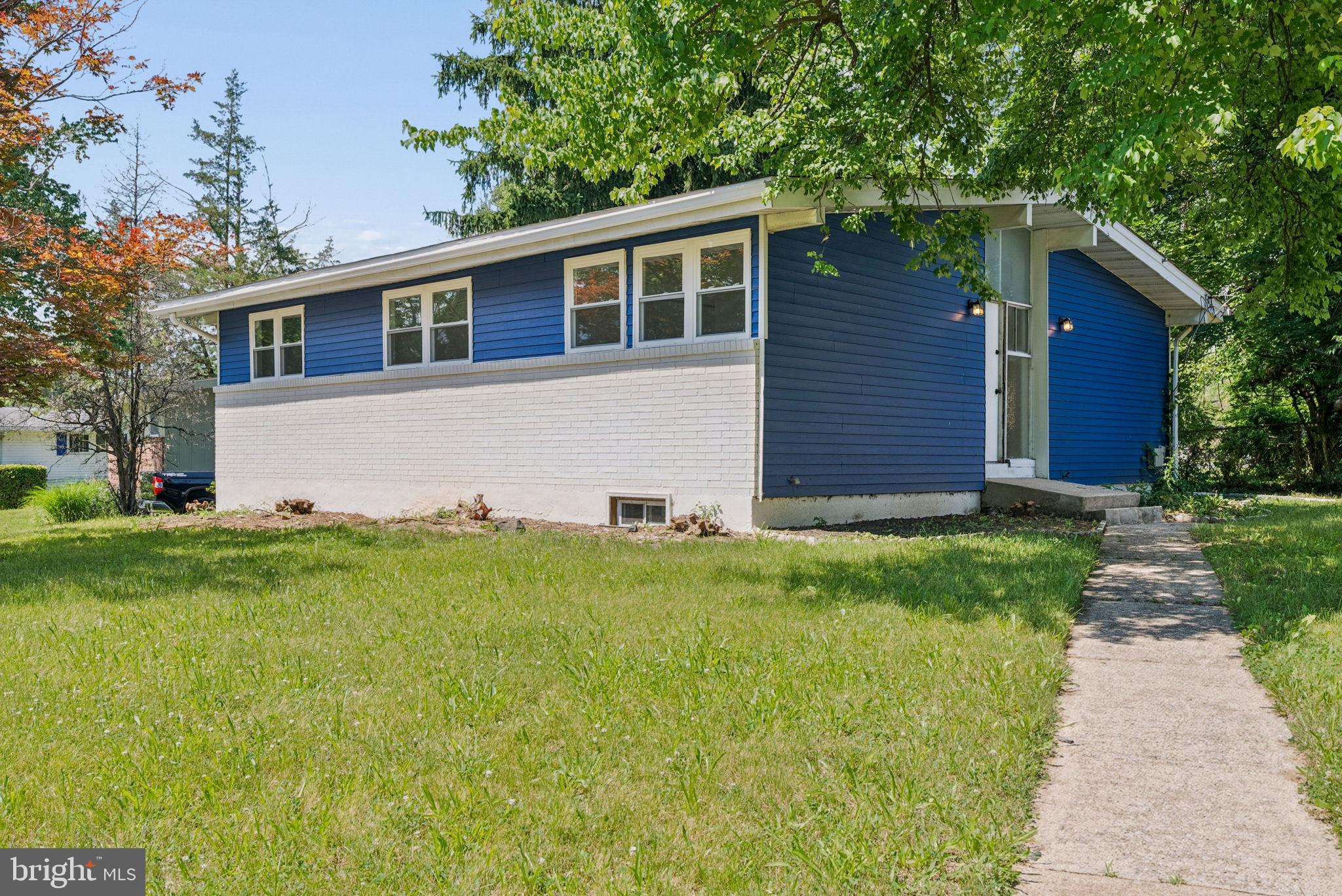 4748 Old Court Road Baltimore, MD 21208 - Photo 4 of 37