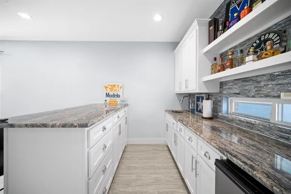 $755,000 | 10405 Singleton Road, Midlothian, TX 76065