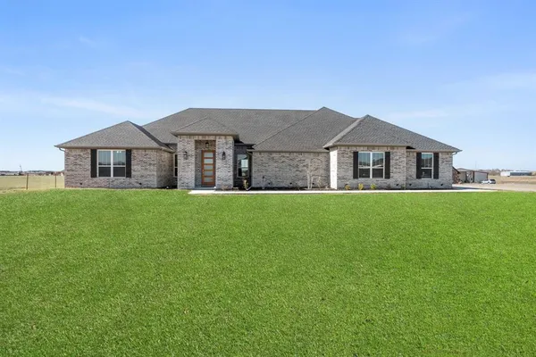 $755,000 | 10405 Singleton Road, Midlothian, TX 76065
