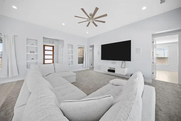 $755,000 | 10405 Singleton Road, Midlothian, TX 76065