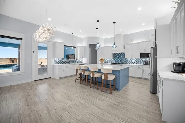 $755,000 | 10405 Singleton Road, Midlothian, TX 76065