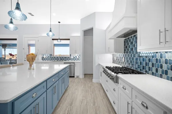 $755,000 | 10405 Singleton Road, Midlothian, TX 76065