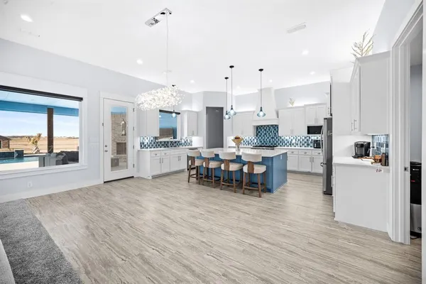 $755,000 | 10405 Singleton Road, Midlothian, TX 76065