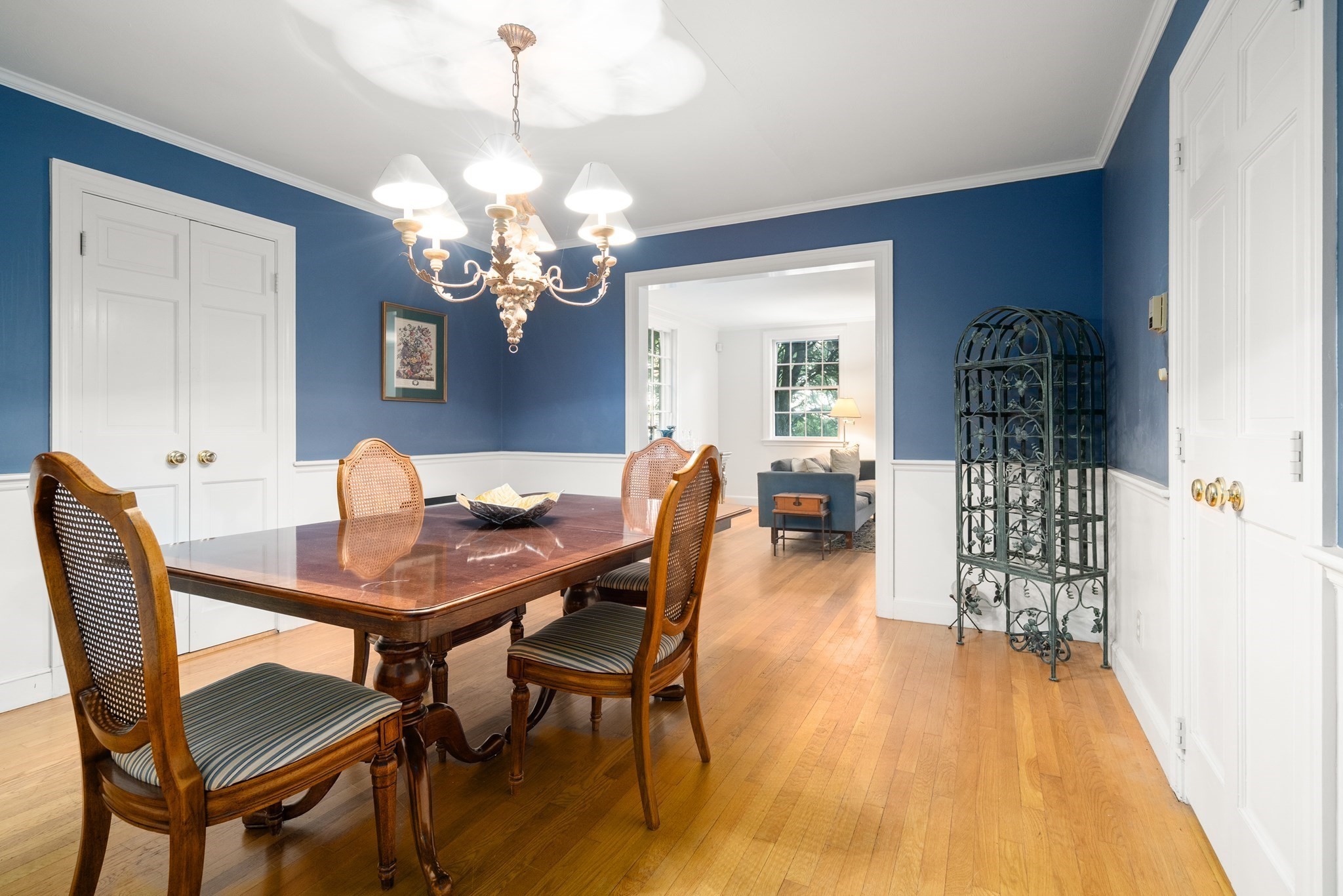 24 Cliff Road Wellesley, MA 02481 - Photo 4 of 13 Gallery Image 4
