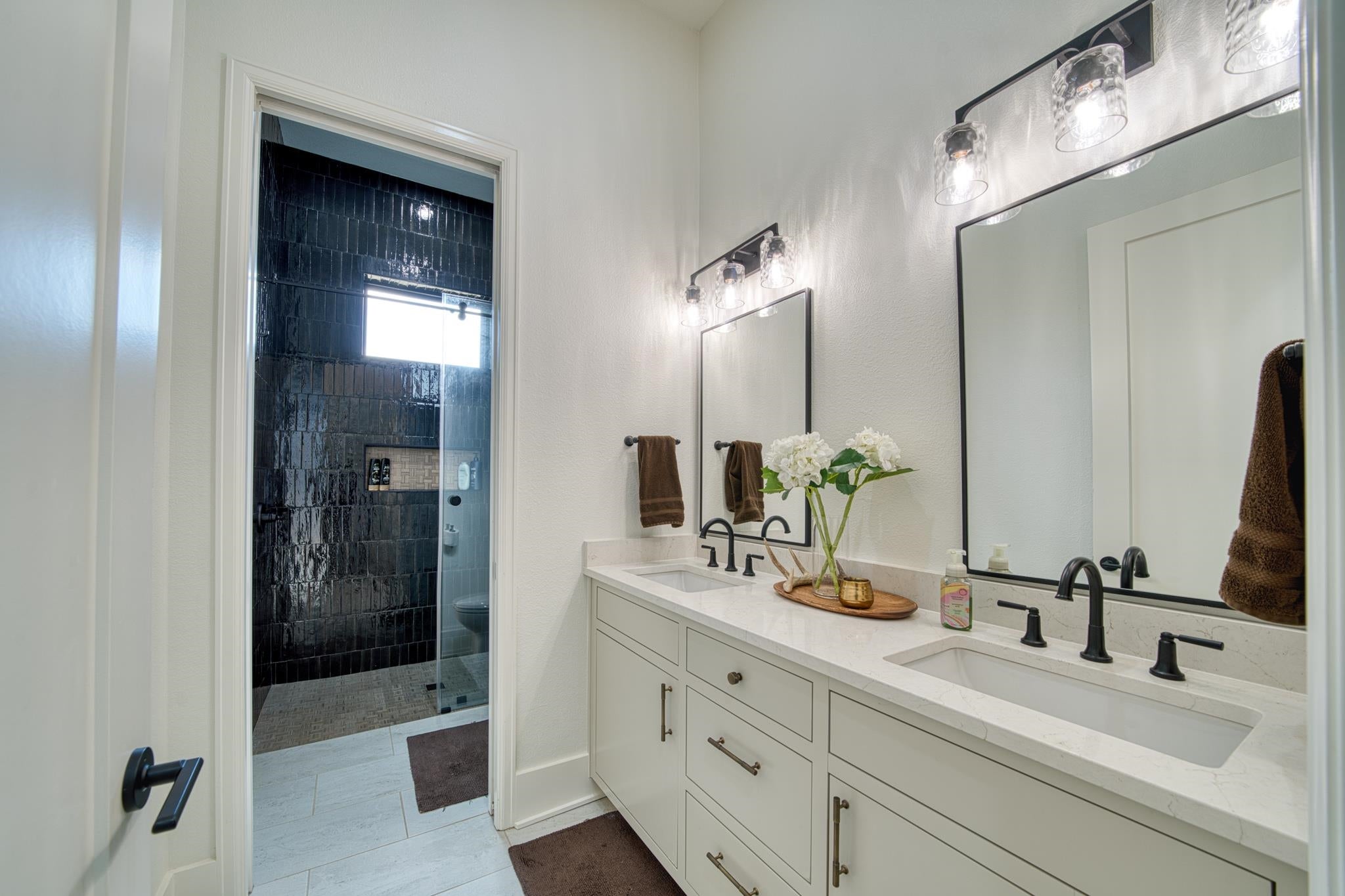 2283 Flamingo Road Gilmer, TX 75645 - Photo 22 of 44 Gallery Image 22