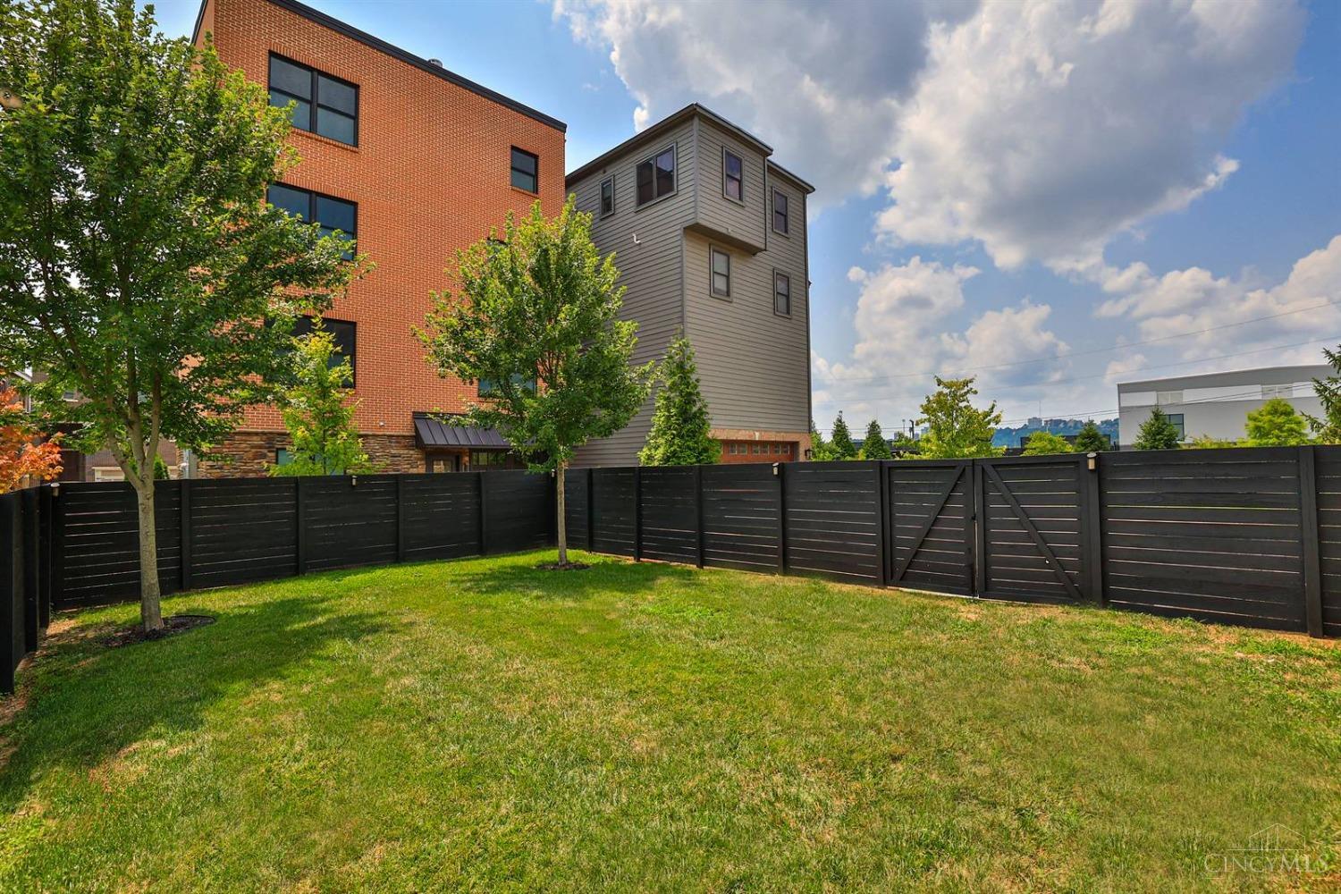 2907 Riverside Drive Cincinnati, OH 45226 - Photo 51 of 75