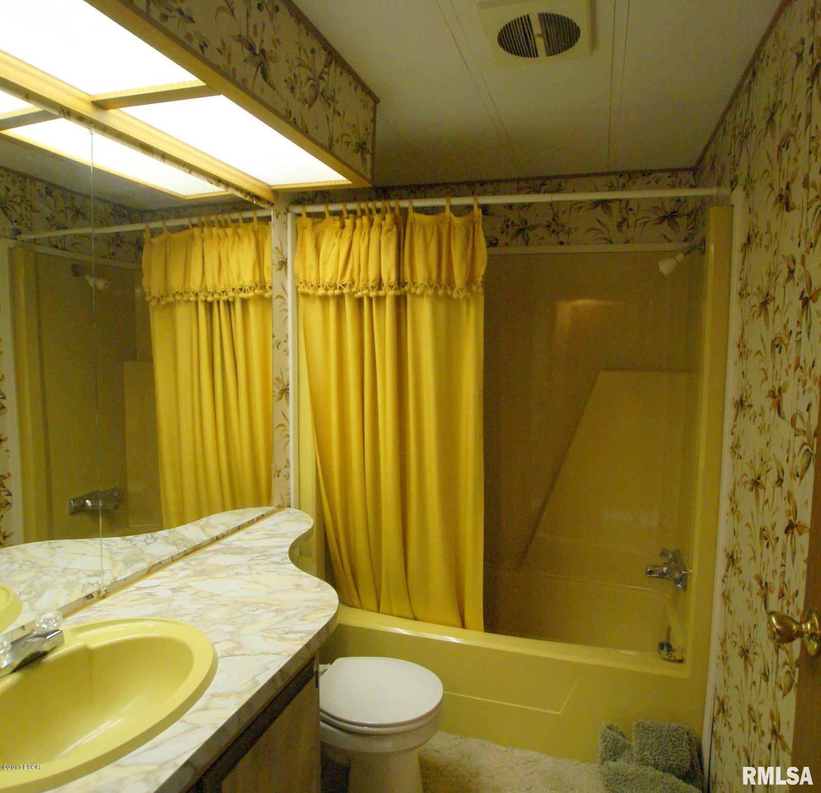 3257 Grassy Road Carbondale, IL 62902 - Photo 12 of 37 Gallery Image 12