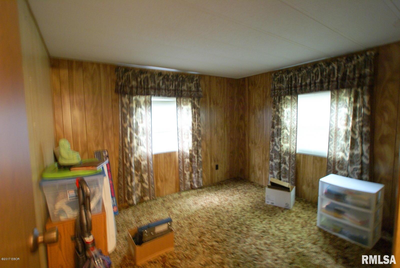 3257 Grassy Road Carbondale, IL 62902 - Photo 13 of 37 Gallery Image 13