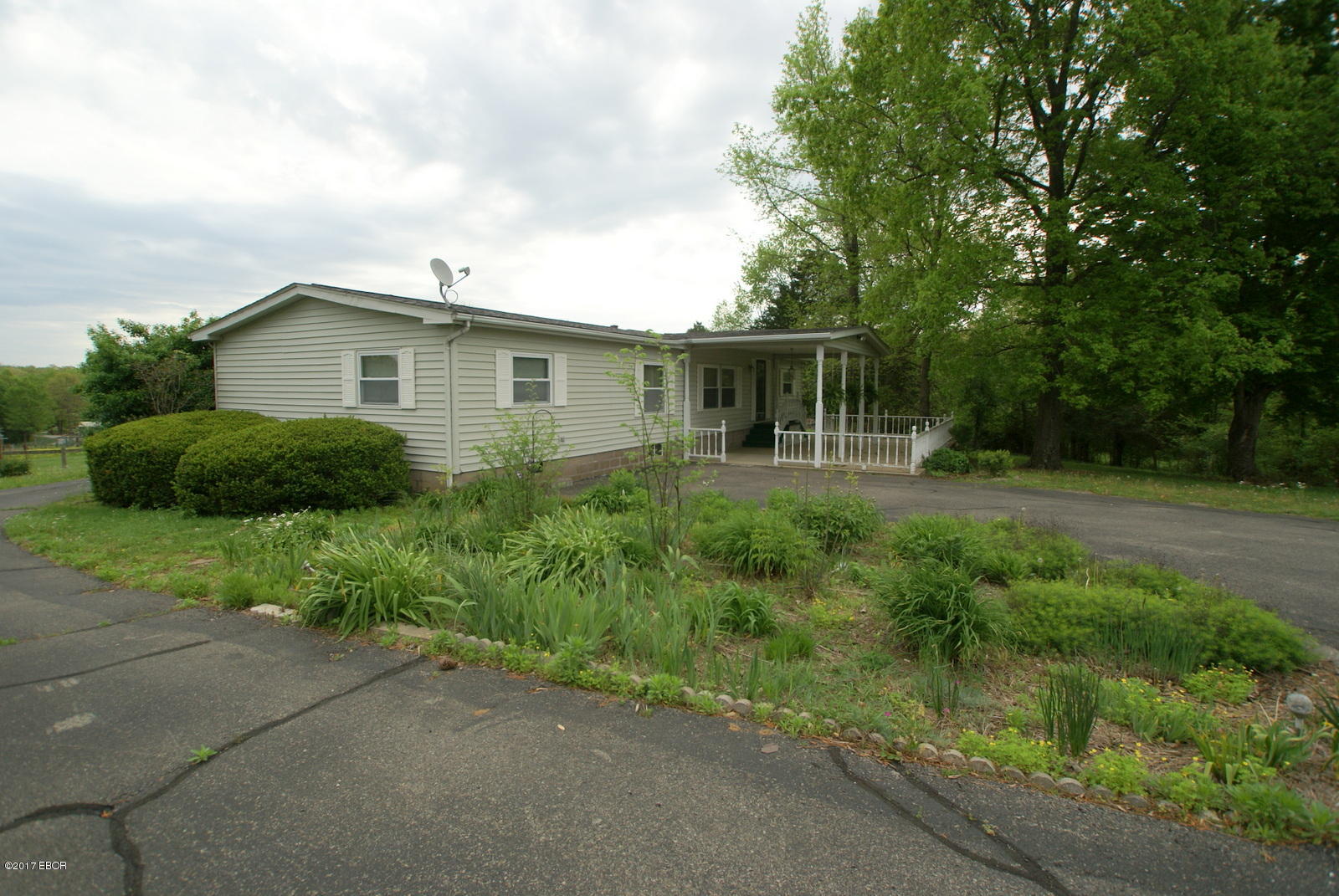 3257 Grassy Road Carbondale, IL 62902 - Photo 33 of 37 Gallery Image 33