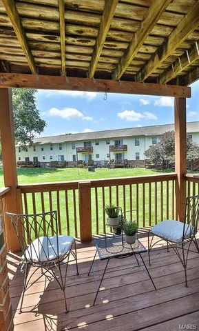 $132,900 | 2223 Highland Hill Drive, Unit E, St. Peters, MO 63376