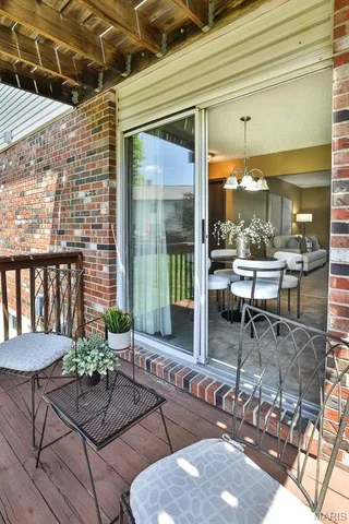 $132,900 | 2223 Highland Hill Drive, Unit E, St. Peters, MO 63376
