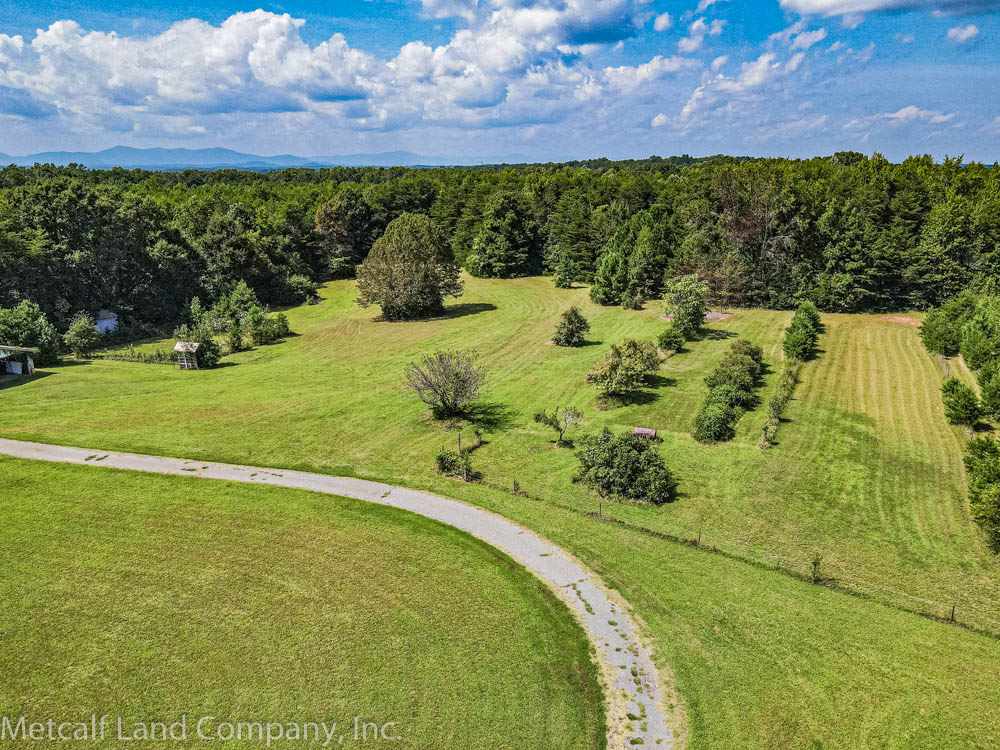 3908 Highway 11 Inman, SC 29349 - Photo 3 of 36