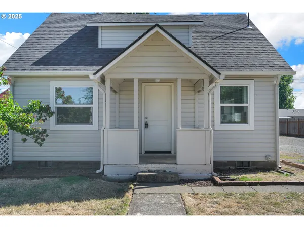 $580,826 | 455 South 38th Street, Springfield, OR 97478