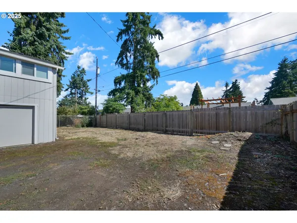 $580,826 | 455 South 38th Street, Springfield, OR 97478