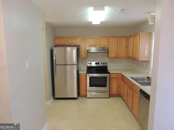 $1,400 | 5659 Windfall Lane, Lithonia, GA 30058