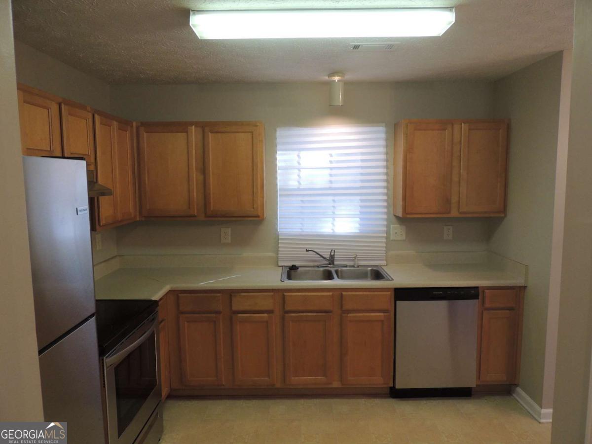 5659 Windfall Lane Lithonia, GA 30058 - Photo 5 of 12