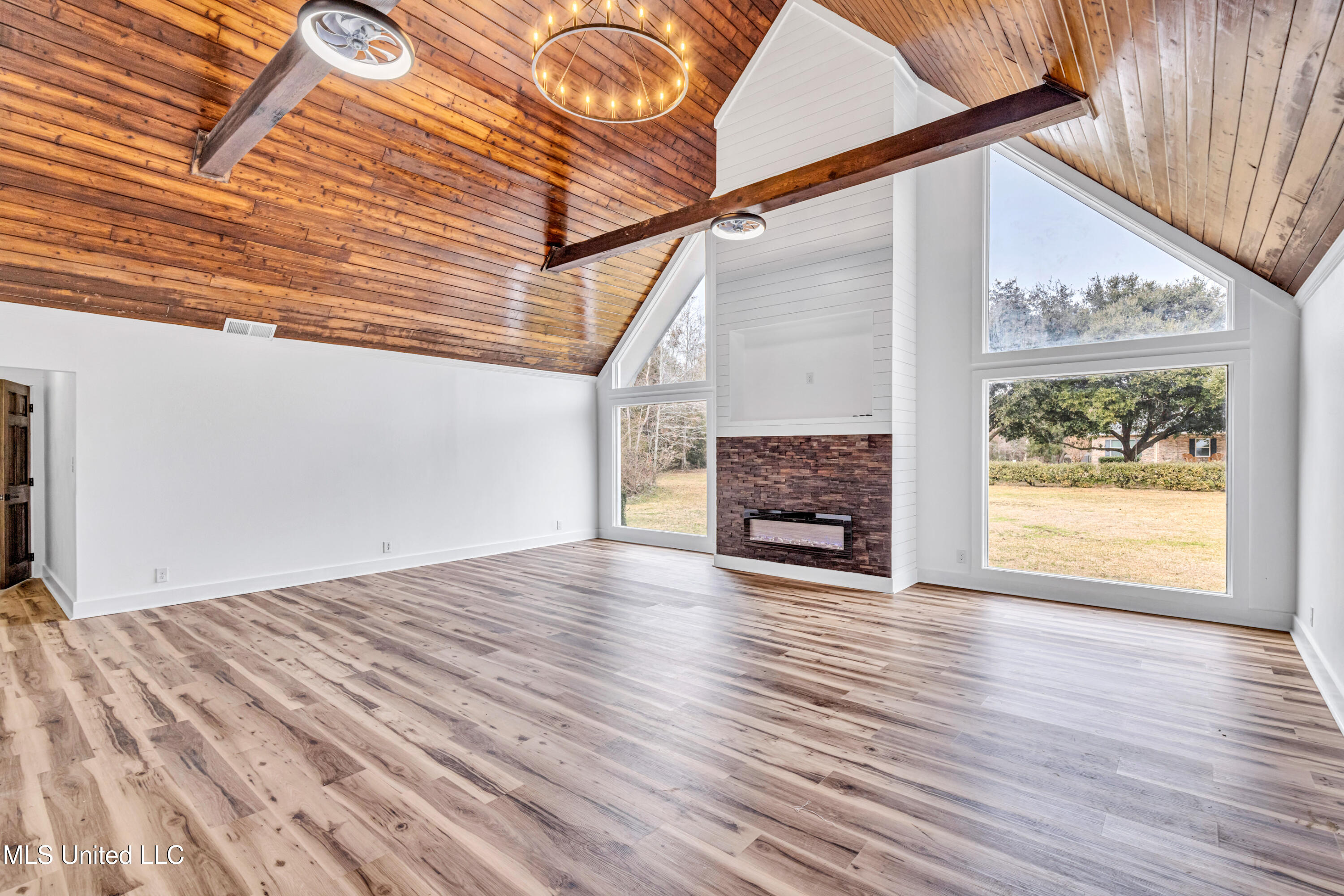 22149 Episcopal School Road Long Beach, MS 39560 - Photo 18 of 63 Living Area