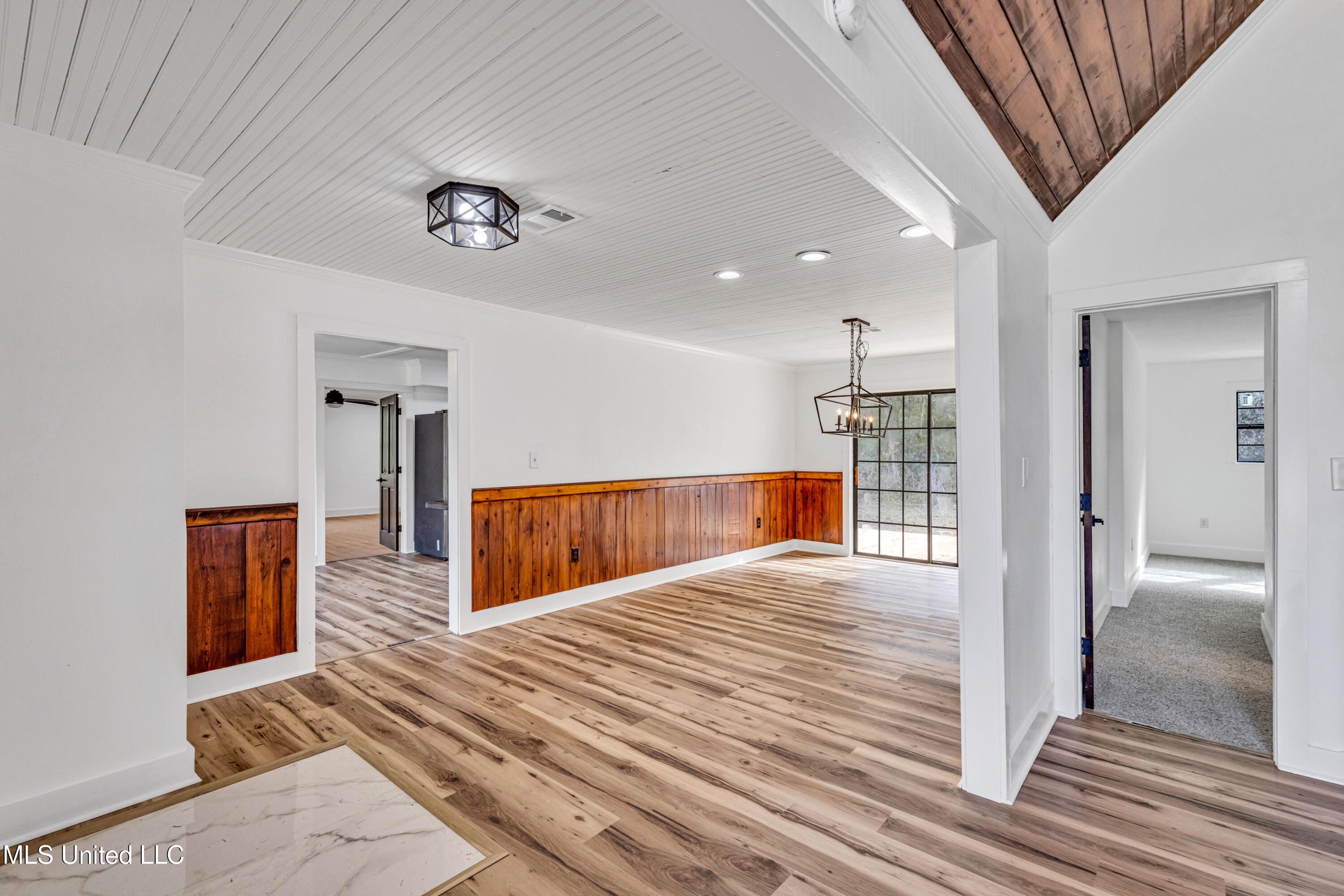 22149 Episcopal School Road Long Beach, MS 39560 - Photo 52 of 63 Living Area