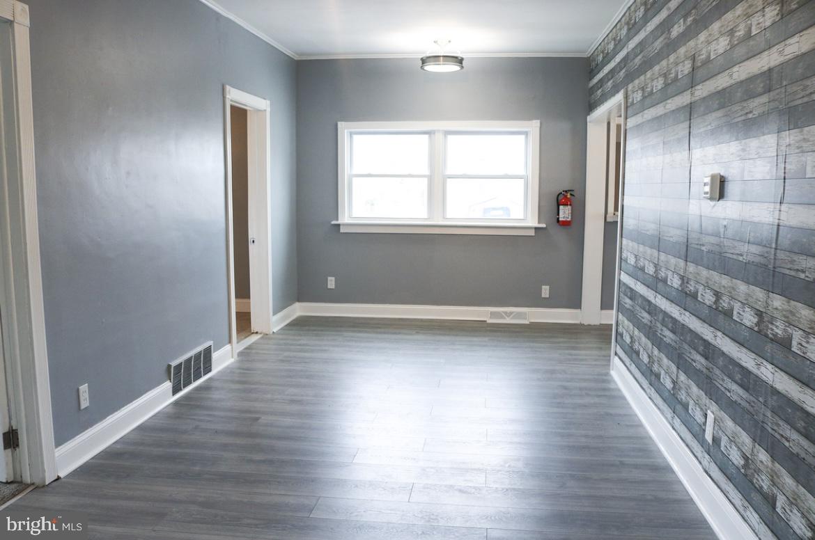 286 Johnson Street Carneys Point, NJ 08069 - Photo 9 of 18 Gallery Image 9