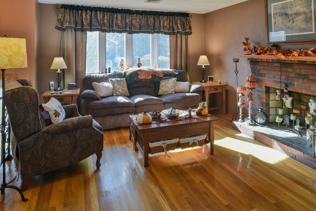 23 Gedick Road Burlington, MA 01803 - Photo 3 of 23 Gallery Image 3