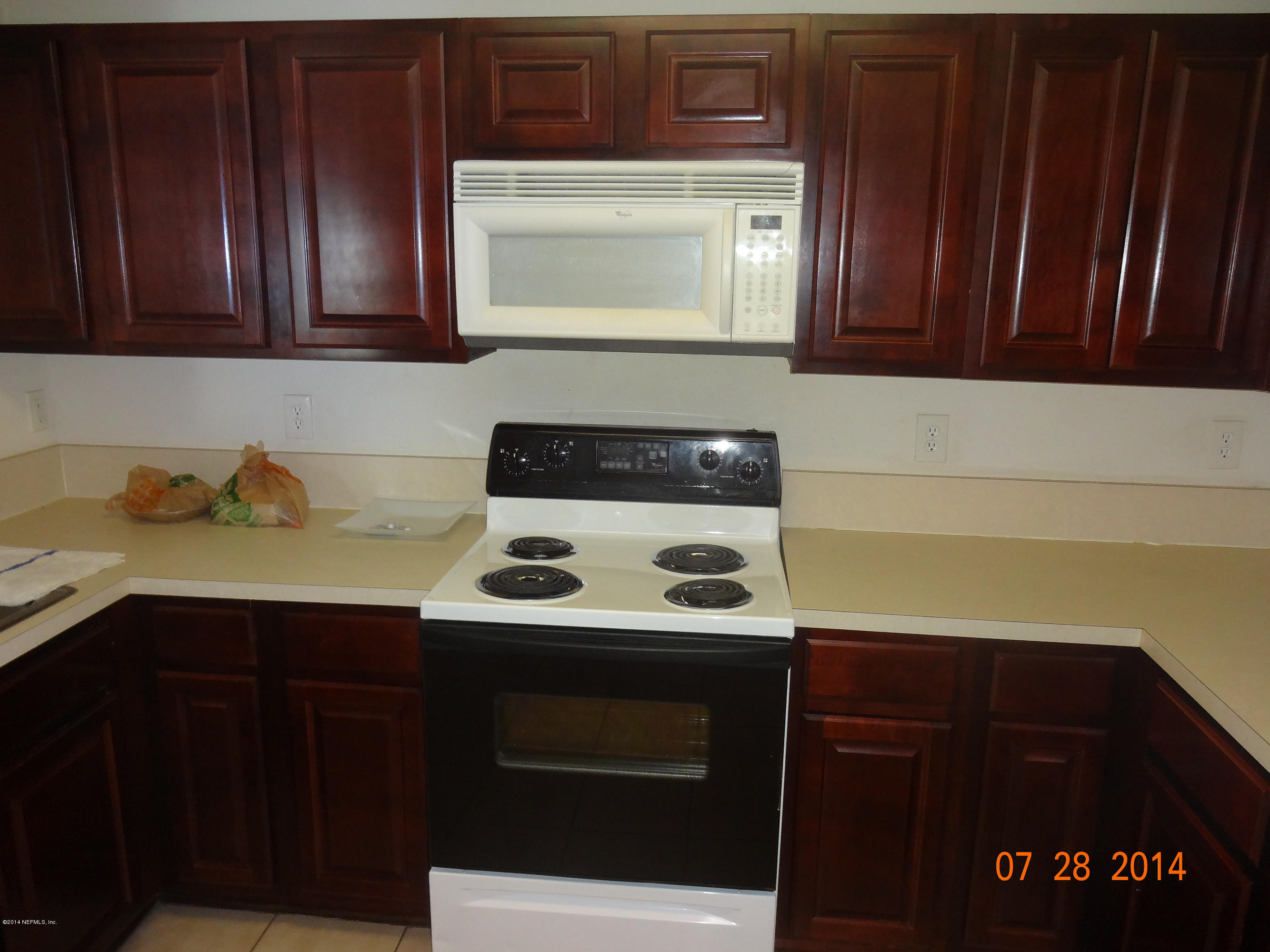 7920 Merrill Road, Unit 1815 Jacksonville, FL 32277 - Photo 3 of 17 DSC05375