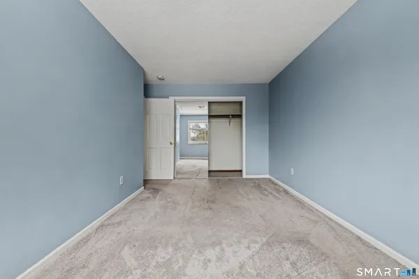 $324,900 | 100 10 Coat Lane, Unit 3A, Shelton, CT 06484