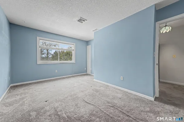 $324,900 | 100 10 Coat Lane, Unit 3A, Shelton, CT 06484