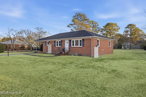 $165,000 | 215 Sunset Drive, Hertford, NC 27944