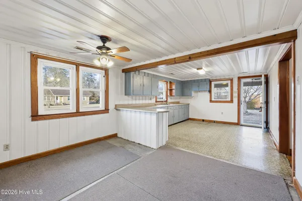 $165,000 | 215 Sunset Drive, Hertford, NC 27944