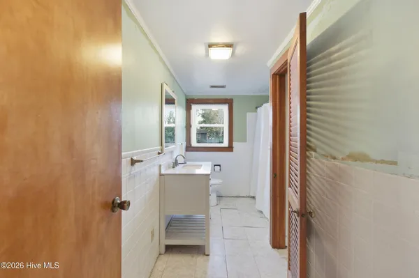 $165,000 | 215 Sunset Drive, Hertford, NC 27944