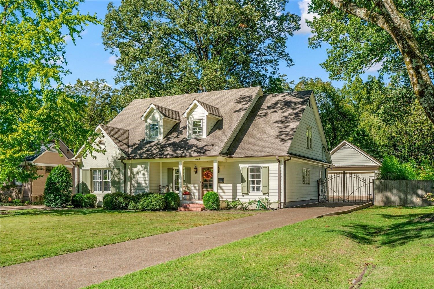 3682 Oakley Avenue Memphis, TN 38111 - Photo 2 of 34 front view of a house with a yard