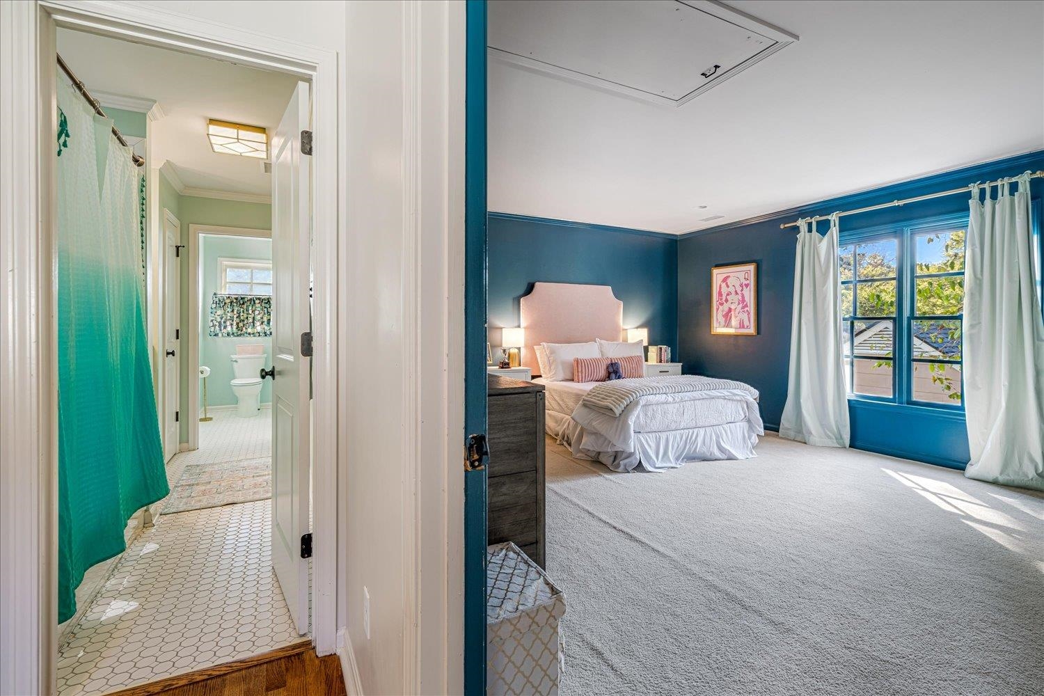 3682 Oakley Avenue Memphis, TN 38111 - Photo 28 of 34 a bedroom with a bed and a mirror