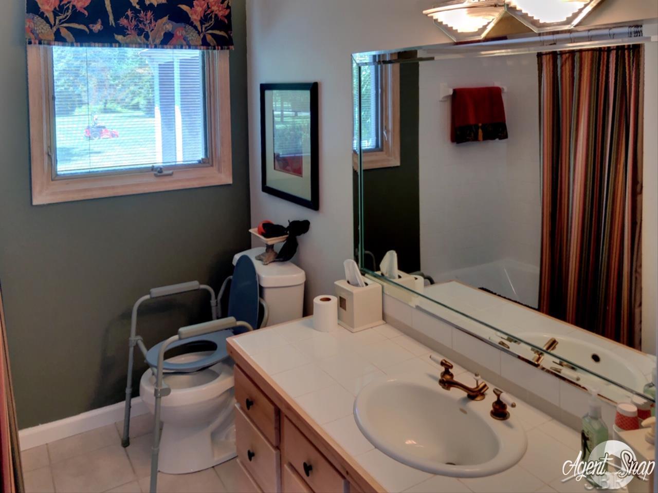 6350 West Frances Road Clio, MI 48420 - Photo 20 of 64 31385157-19.JPG