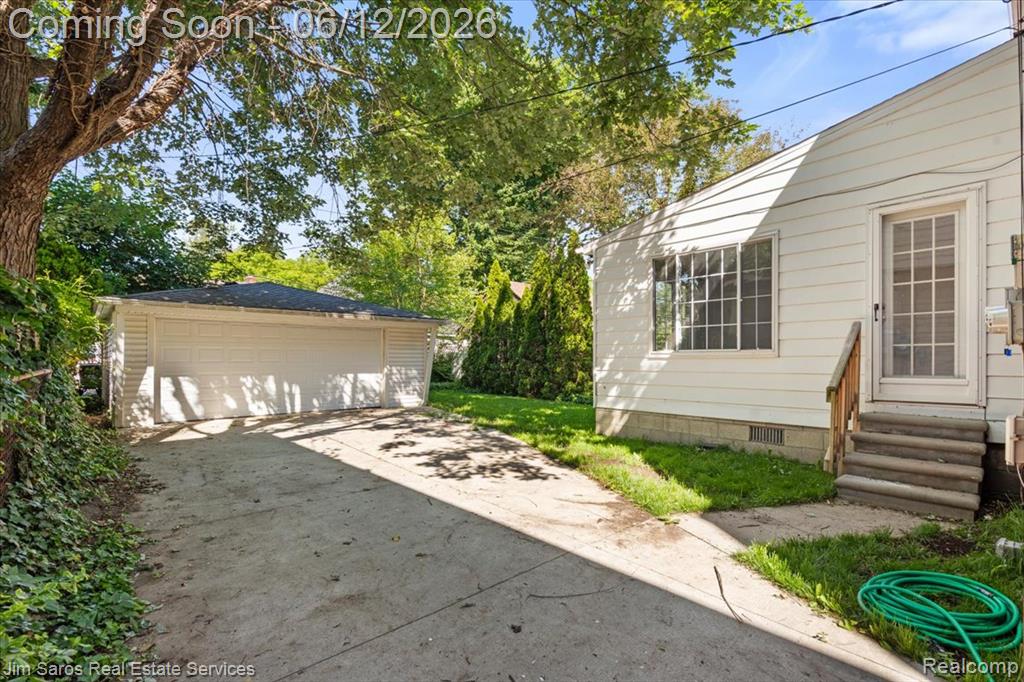 451 Moran Road Grosse Pointe, MI 48236 - Photo 28 of 30