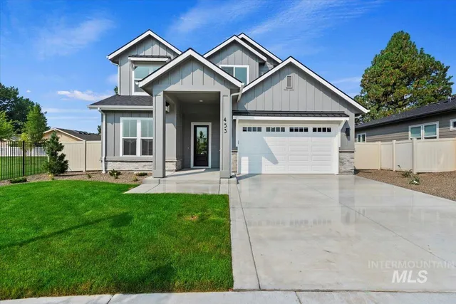 $724,900 | 453 North Hiltonhead Way, Eagle, ID 83616