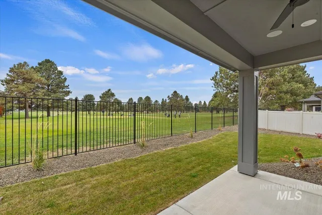 $724,900 | 453 North Hiltonhead Way, Eagle, ID 83616